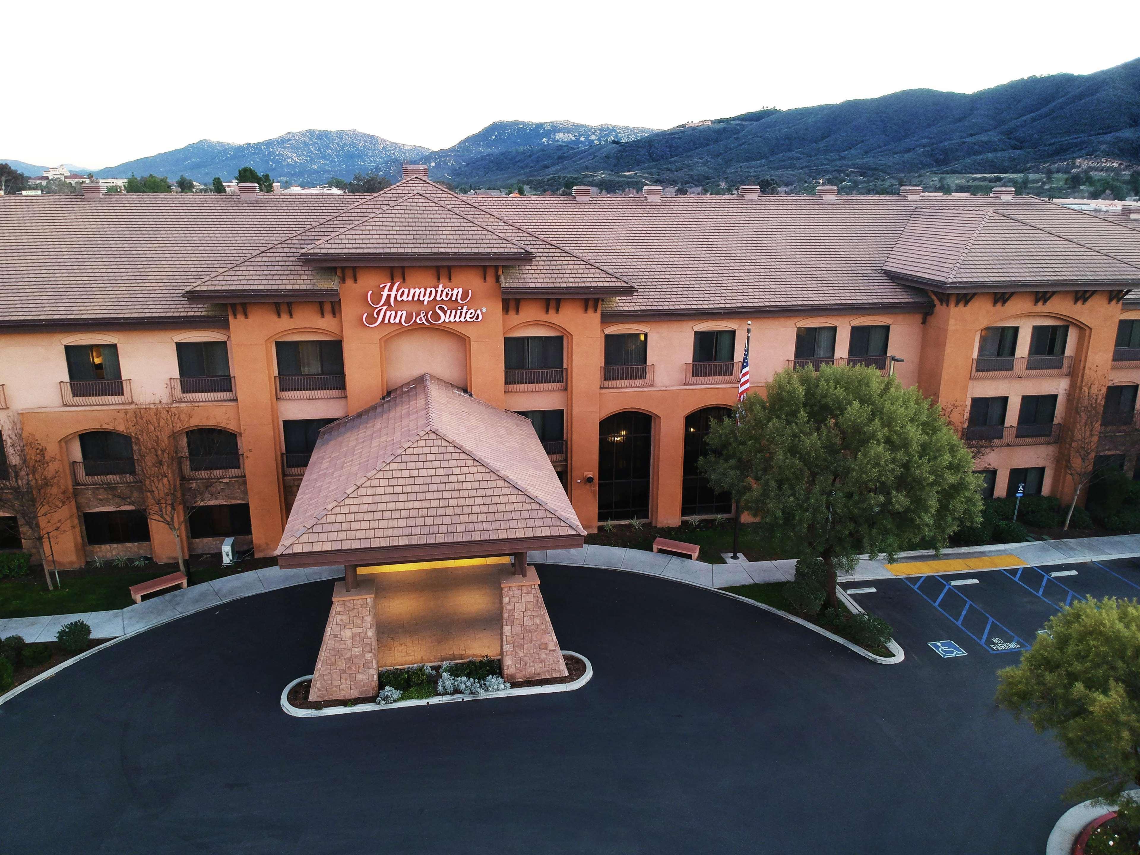 Hampton Inn & Suites Temecula Exterior photo